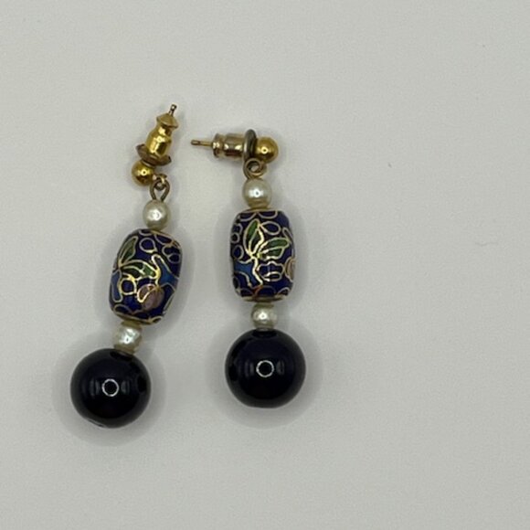 VINTAGE Blue, pierced earrings pearls on top Cloisonné - Picture 3 of 3